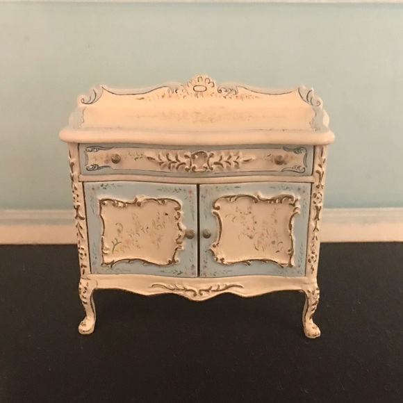 Bespaq Miniature Blue Floral Baby Commode Nursery Changing Table 1/12 scale - Picture 1 of 7